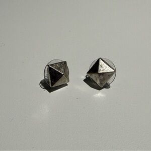 Stella & Dot Silver Pyramid Stud Earrings Pre-owned